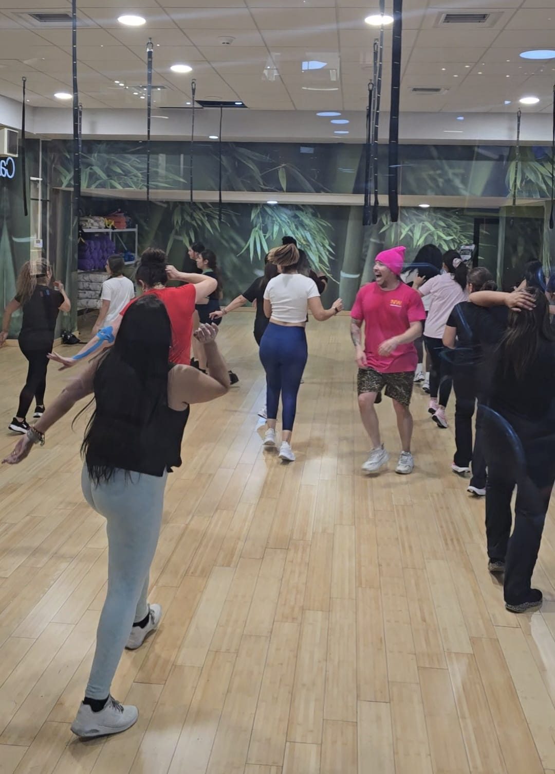Clase de Zumba en la sala